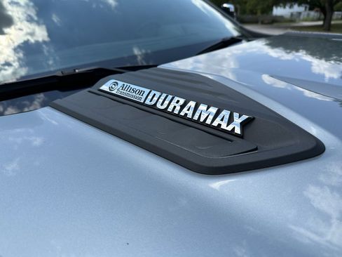 Used 2024 Chevrolet Silverado 3500 High Country w/ High Country Premium Package image 7