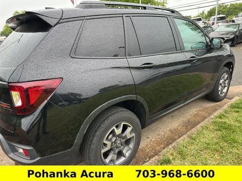 Used 2023 Honda Passport TrailSport image 3