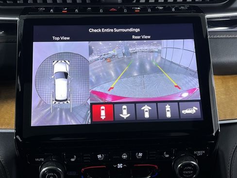 Used 2023 Jeep Grand Cherokee L Summit image 18