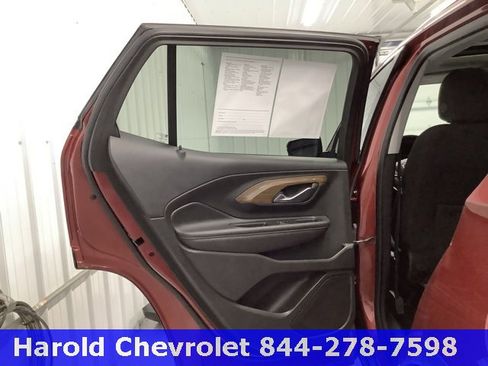 Used 2018 GMC Terrain SLE image 12