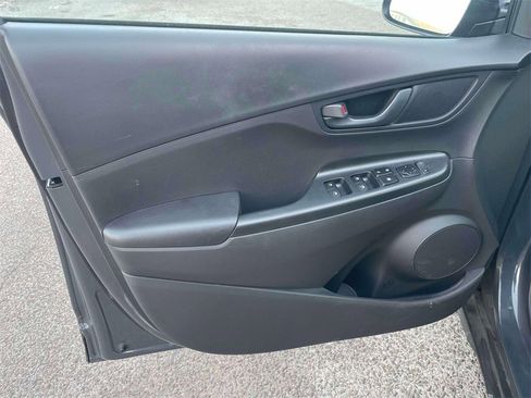 Certified 2023 Hyundai Kona SE w/ Cargo Package image 16