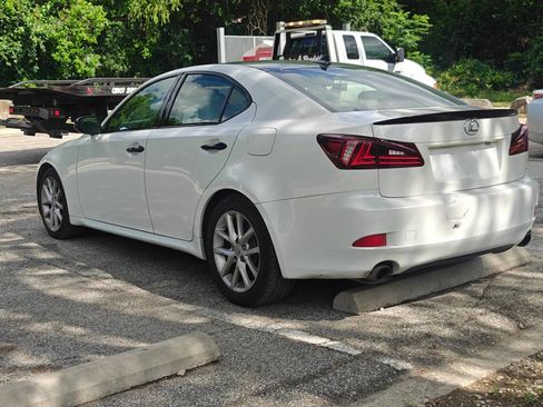 Used 2013 Lexus IS 250 w/ Premium Pkg Value Edition RWD image 6