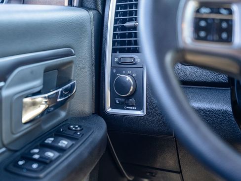 Used 2024 RAM 1500 Classic SLT image 31