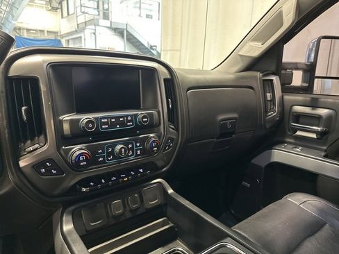 Used 2016 Chevrolet Silverado 2500 LTZ w/ Duramax Plus Package image 23