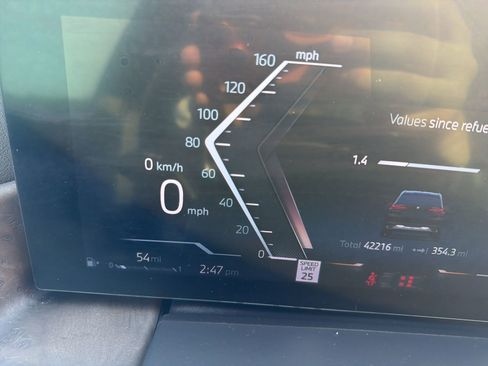 Used 2024 BMW X5 xDrive40i w/ Premium Package image 47