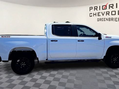 Used 2025 Chevrolet Silverado 1500 LT Trail Boss AWD/4WD image 9