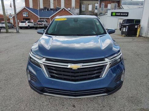 Used 2024 Chevrolet Equinox LT AWD/4WD image 2