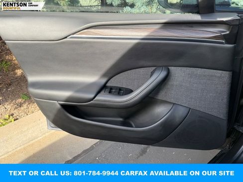 Used 2023 Tesla Model S image 21
