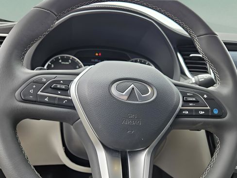 Certified 2025 INFINITI QX50 Luxe image 34