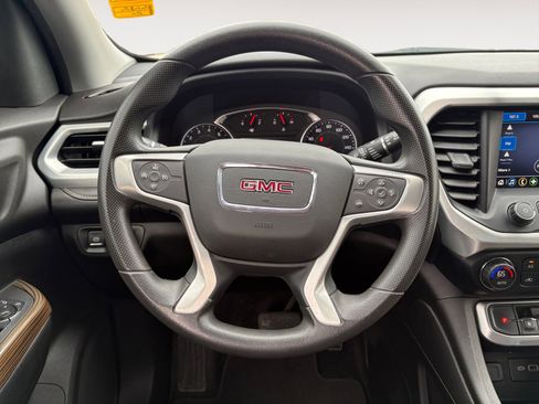 Used 2021 GMC Acadia SLE image 14