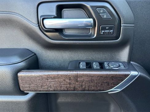 Used 2022 GMC Sierra 3500 Denali image 11