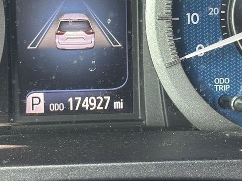 Used 2020 Toyota Sienna LE FWD image 29
