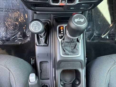 Used 2026 Jeep Wrangler Unlimited Sport AWD/4WD image 21