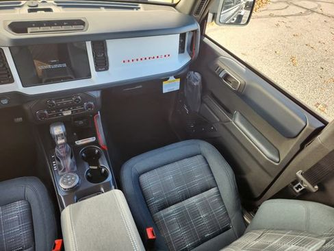 New 2025 Ford Bronco Heritage Edition image 12