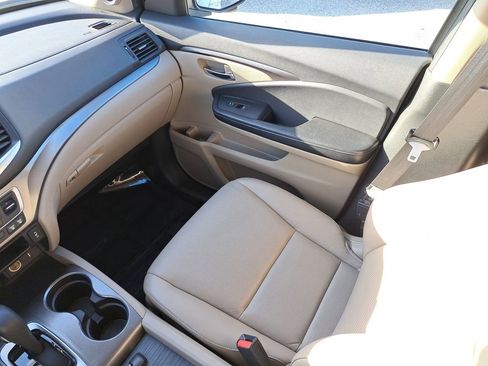 Used 2018 Honda Ridgeline RTL-T image 12