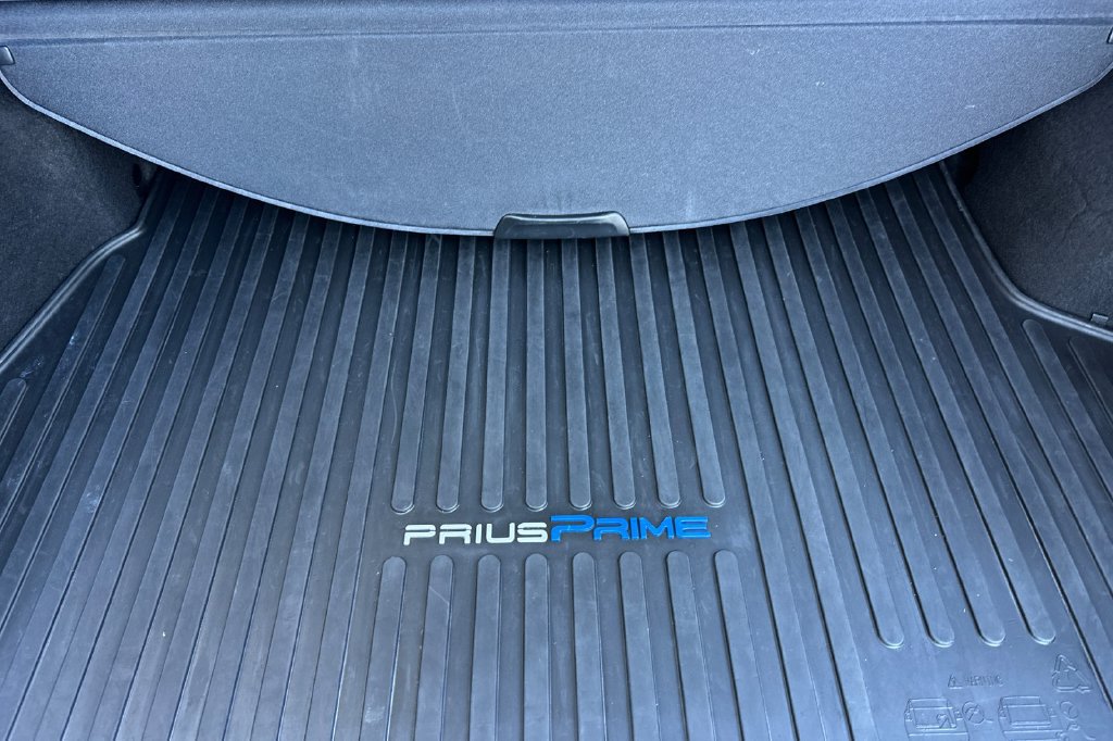 Used 2021 Toyota Prius Prime XLE FWD image 14