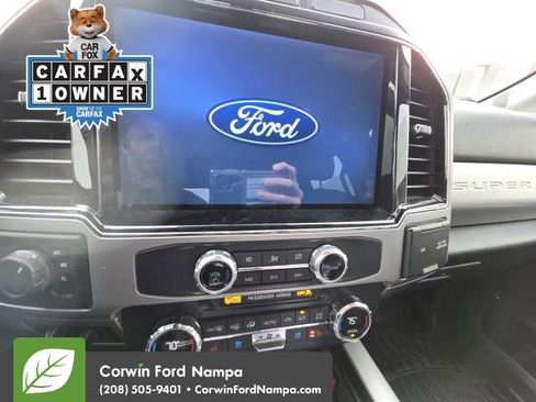 Used 2022 Ford F250 Lariat w/ Black Appearance Package image 12
