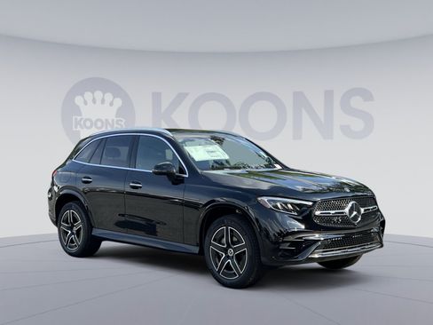 New 2026 Mercedes-Benz GLC 300 4MATIC image 2