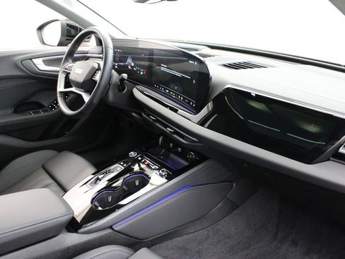 Used 2025 Audi A5 2.0T Premium Plus w/ Premium Plus AWD/4WD image 25