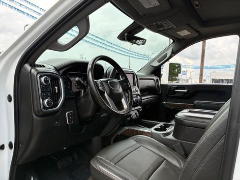 Used 2020 GMC Sierra 2500 Denali w/ Denali Ultimate Package AWD/4WD image 14