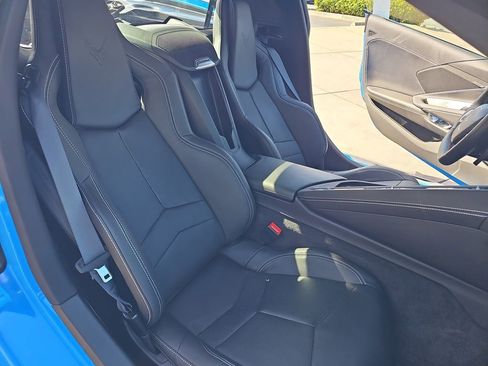 Used 2024 Chevrolet Corvette Stingray Coupe w/ Z51 Performance Package RWD image 11