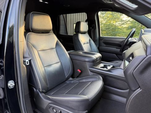Used 2021 GMC Yukon SLT AWD/4WD image 33