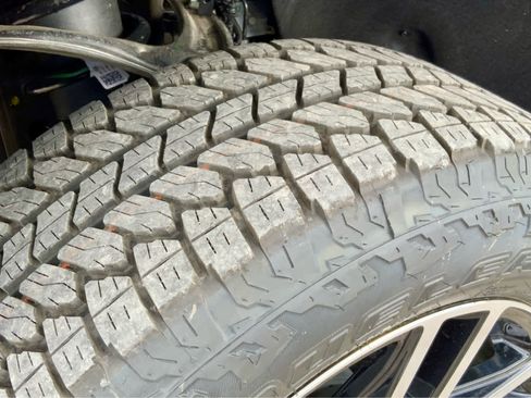 New 2026 GMC Sierra 1500 AT4 w/ AT4 Premium Package image 17