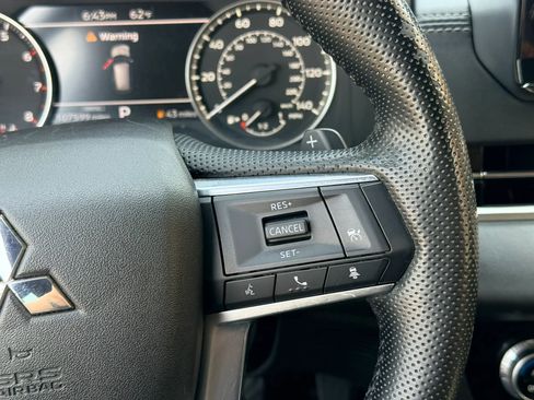 Used 2022 Mitsubishi Outlander SE FWD image 23