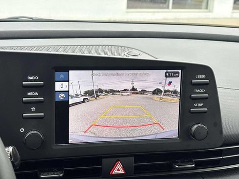 Certified 2025 Hyundai Elantra Sport FWD image 22