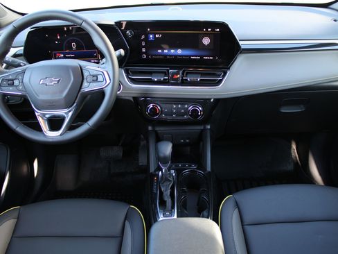 Used 2024 Chevrolet TrailBlazer ACTIV w/ Driver Confidence Package image 22