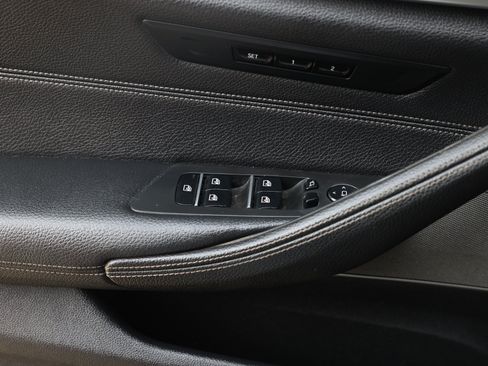 Used 2021 BMW 540i w/ Premium Package RWD image 54