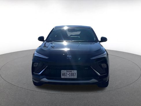 Used 2025 Buick Envista Sport Touring image 4