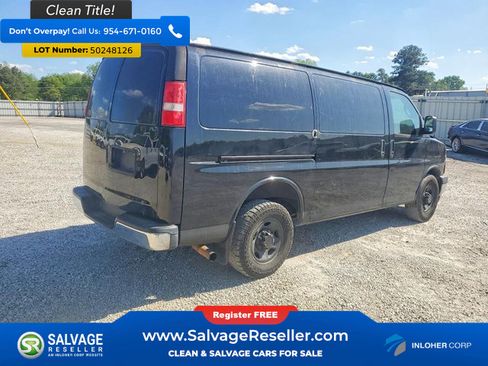 Used 2017 Chevrolet Express 2500 RWD image 4
