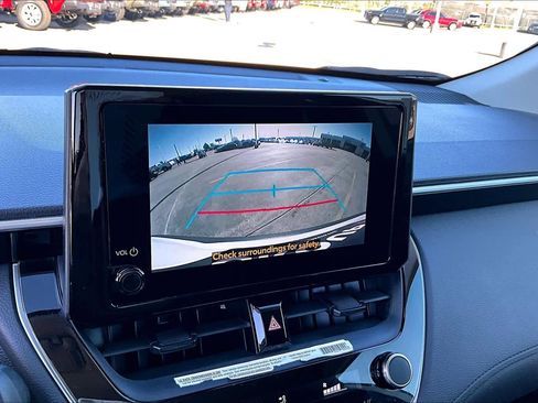 Used 2023 Toyota Corolla Cross LE image 25