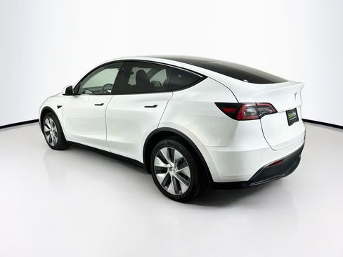 Used 2023 Tesla Model Y Long Range AWD/4WD image 5