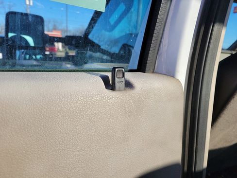 Used 2009 Ford F450 XL image 14