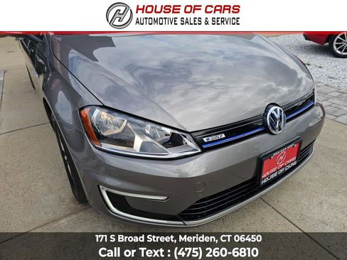 Used 2016 Volkswagen e-Golf SE image 11