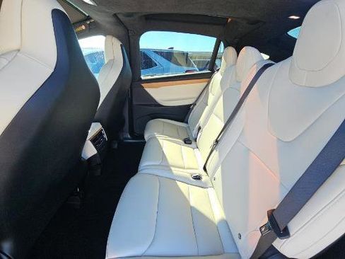 Used 2019 Tesla Model X Long Range image 14