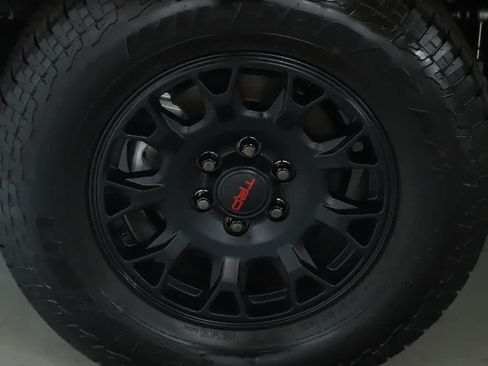 Used 2026 Toyota 4Runner TRD Off-Road Premium AWD/4WD image 12