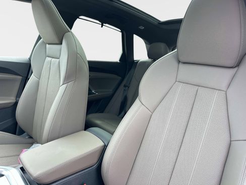 New 2025 Audi Q5 Prestige image 19