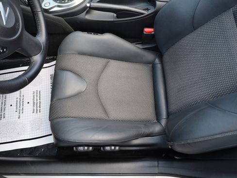 Used 2017 Nissan 370Z Touring image 8