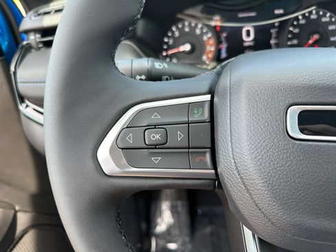 New 2025 Jeep Compass Limited w/ Sun & Sound Group AWD/4WD image 18