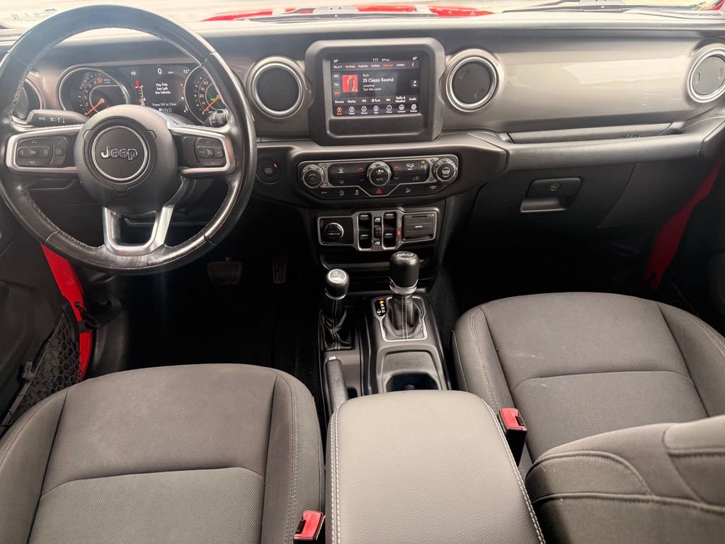 Used 2018 Jeep Wrangler Unlimited Sahara AWD/4WD image 18