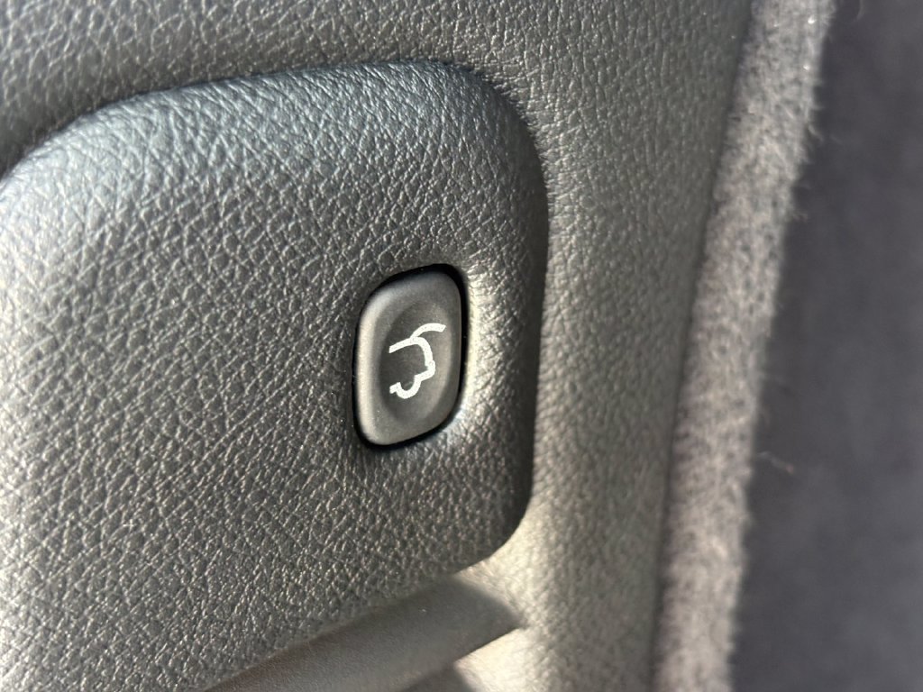 Used 2024 Dodge Durango GT RWD image 19