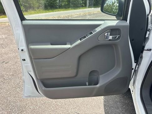 Used 2019 Nissan Frontier SV RWD image 25