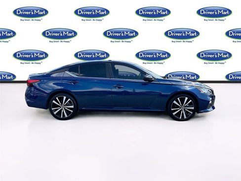 Used 2022 Nissan Altima 2.5 SR FWD image 8