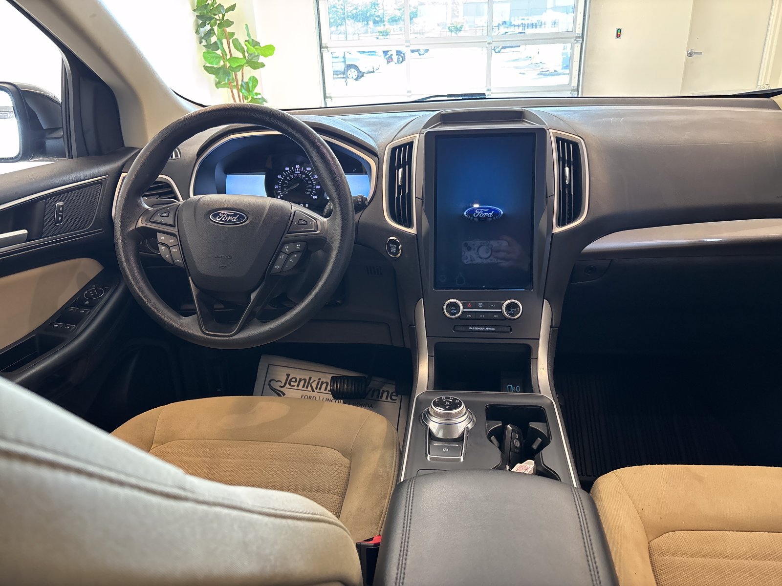 Certified 2021 Ford Edge SE FWD image 8