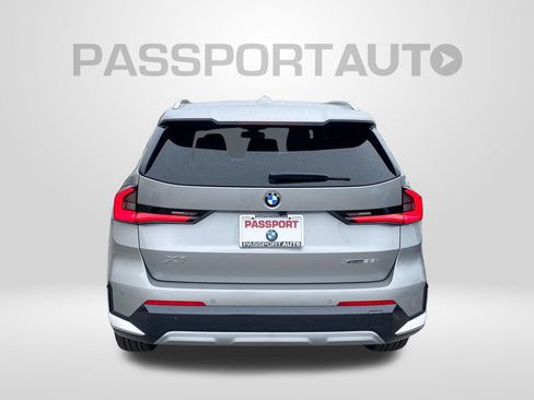 New 2026 BMW X1 xDrive28i w/ Technology Package AWD/4WD image 5
