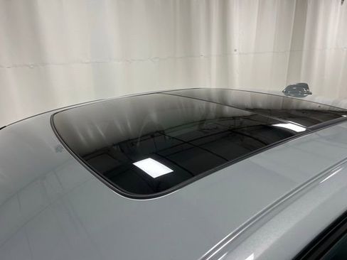 Used 2025 Volvo S60 B5 Core image 5