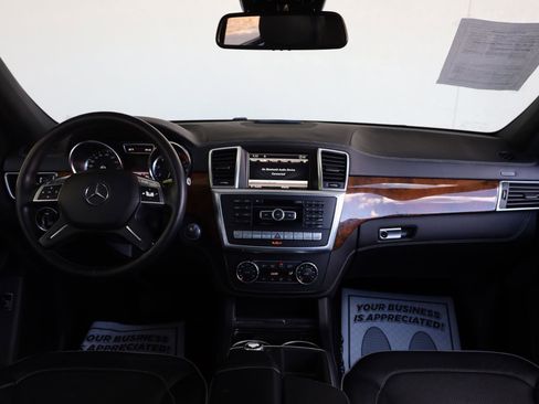 Used 2013 Mercedes-Benz ML 550 4MATIC image 30
